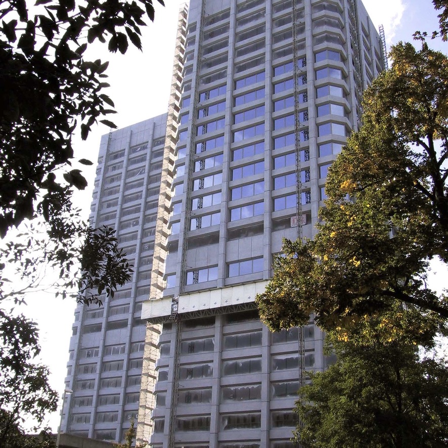 05E9AFF2-5360-49D4-9863-43CA9D31430B_1_105_c